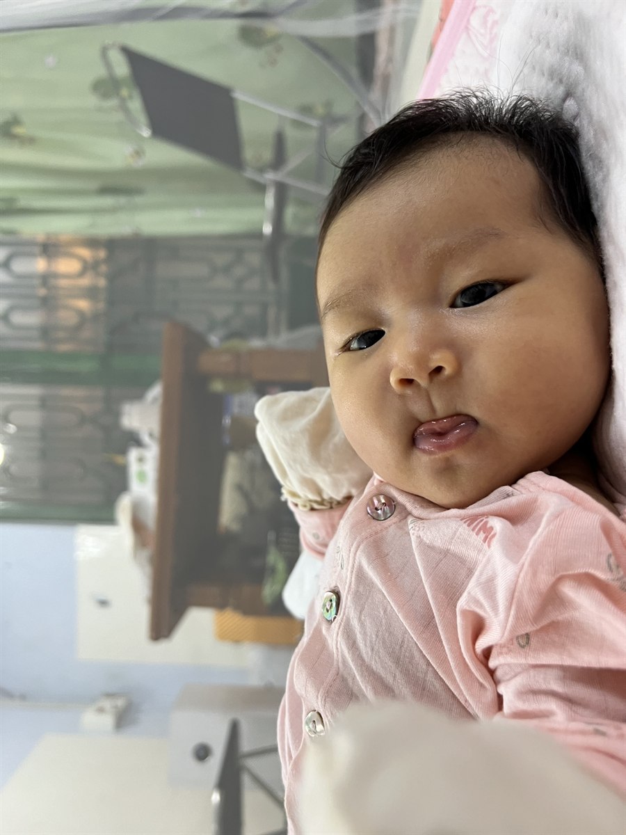 Biểu cảm khiến cả nhà bật cười