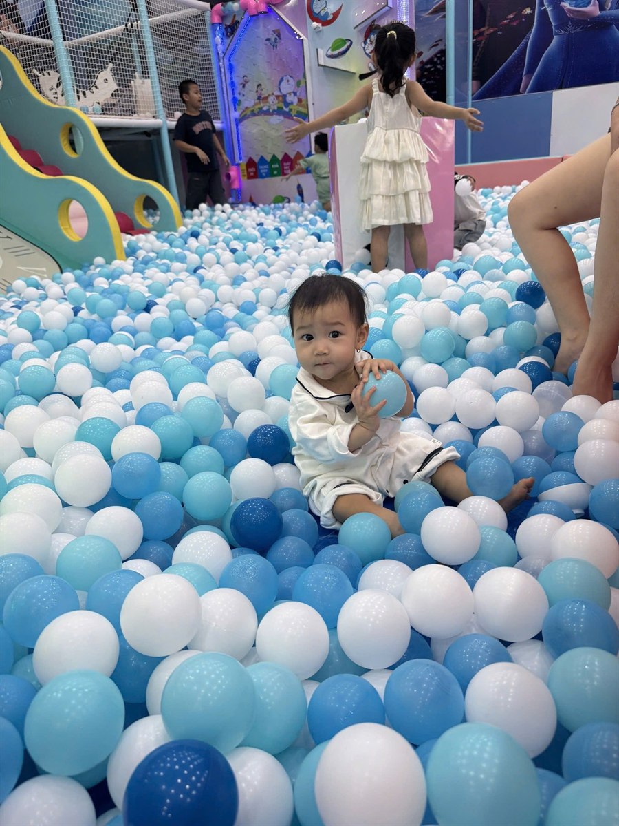 Vui chơi và mở lòng với thế giới